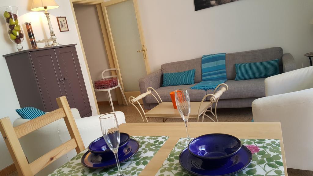 Apartamento Hector En 锡切斯 外观 照片